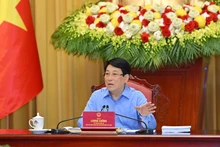 国家主席梁强与广宁省委就落实越共十三大十一中全会决议召开会议【组图】