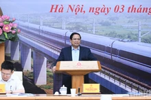 范明正总理主持会议并发表指导性讲话。