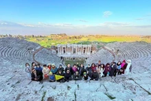 附图：越南国家旅游局要求各单位停止且不再组织前往战乱地区及危险区域的旅游行程。