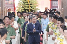 苏林总书记会见出席第九次“致力于祖国安全”竞赛大会的典范代表【组图】