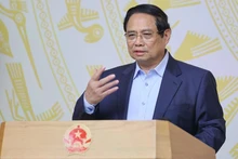 范明正总理在会上发表讲话。（图片来源：VGP）