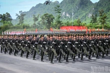 越南人民公安80周年与全民一道投身建国卫国事业