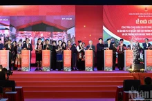 越南政府总理范明正出席在太原省的学校基础设施投资项目奠基仪式【组图】