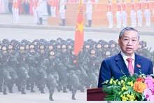 苏林发表署名文章《为党为民的人民公安》