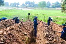 同塔省军事指挥部K91队在柬埔寨搜寻烈士遗骸。