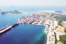 现代越南造船责任有限公司全景——这是正在庆和省运营高效的外商投资企业之一。