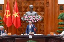 范明正总理主持召开有关铁路项目的政府常务会议【组图】