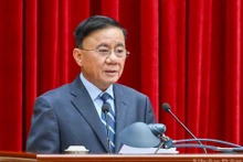 越共中央书记处常务书记陈锦秀在会上发表讲话。