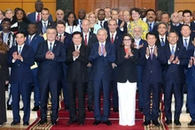 越共中央总书记苏林会见出席《河内公约》开放签署仪式的各国代表团团长【组图】