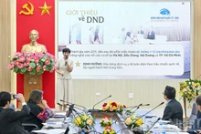 11月15日，评审会听取了各项目的陈述，并在决赛中与项目代表进行了讨论和对话。（水原 摄）