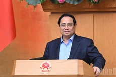 越南政府总理范明正主持召开政府常务会议。