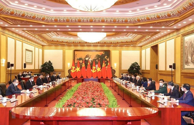 越共中央总书记阮富仲同中共中央总书记、中国国家主席习近平举行会谈。(图片来源:越通社) 越共中央总书记阮富仲同中共中央总书记、中国国家主席习近平举行会谈。(图片来源:越通社)
