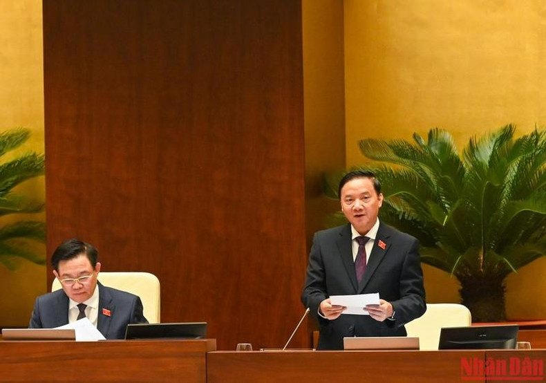 国会副主席阮克定指引有关《监察法》(修正案)草案和《基层民主实施法》草案的讨论会。 国会副主席阮克定指引有关《监察法》(修正案)草案和《基层民主实施法》草案的讨论会。