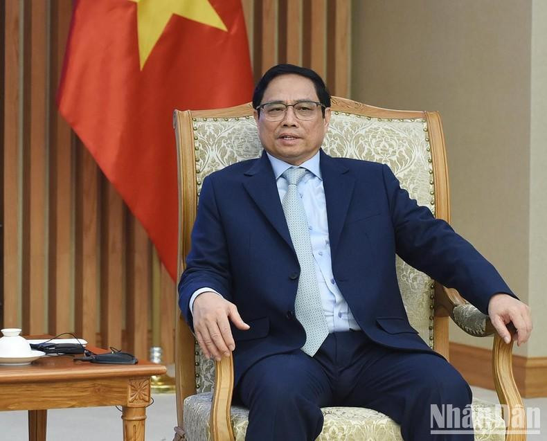 范明正总理在会见中发言。