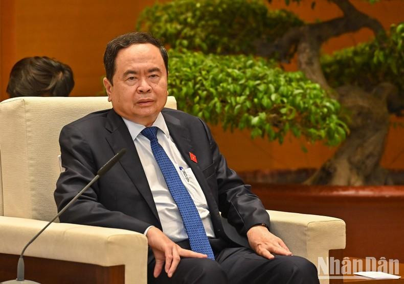 越南国会常务副主席陈青敏发表讲话。 越南国会常务副主席陈青敏发表讲话。