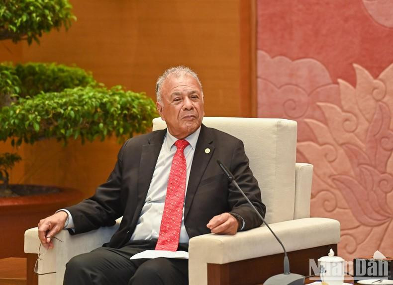 墨西哥劳动党总书记阿尔贝托•安纳亚•古铁雷斯发表讲话。 墨西哥劳动党总书记阿尔贝托•安纳亚•古铁雷斯发表讲话。