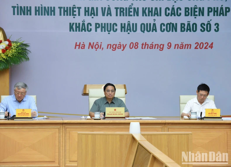 范明正总理主持会议。