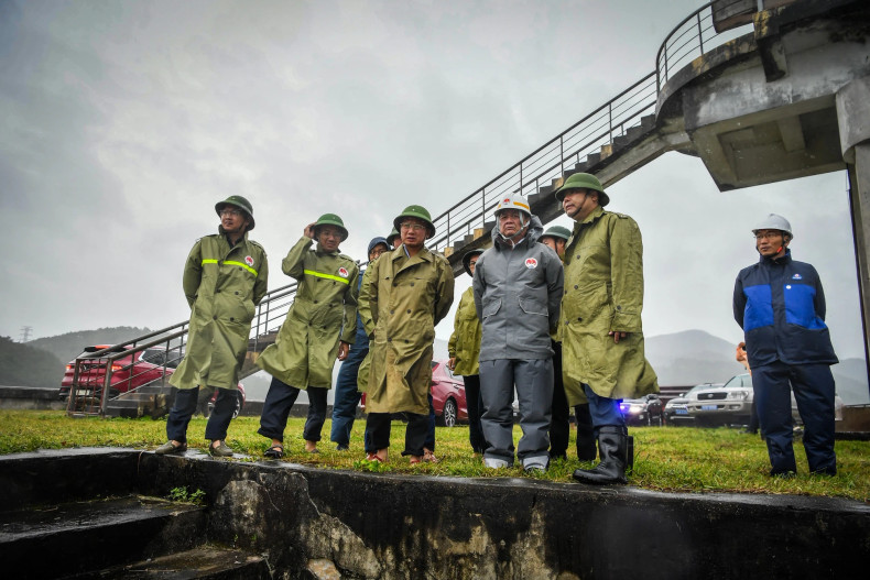 上午8时许，黎明欢部长继续视察广安市安立湖。