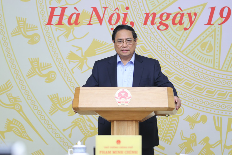 越南政府总理范明正发表讲话。（图片来源：越通社）