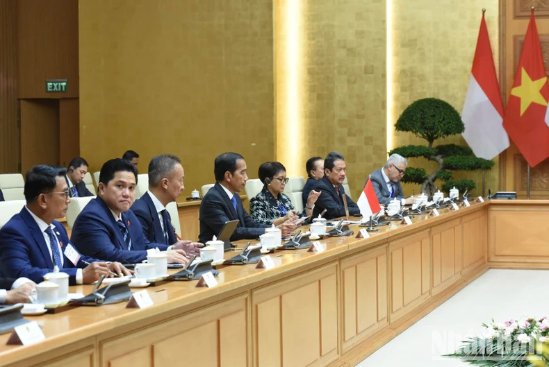 出席会见的印方代表。