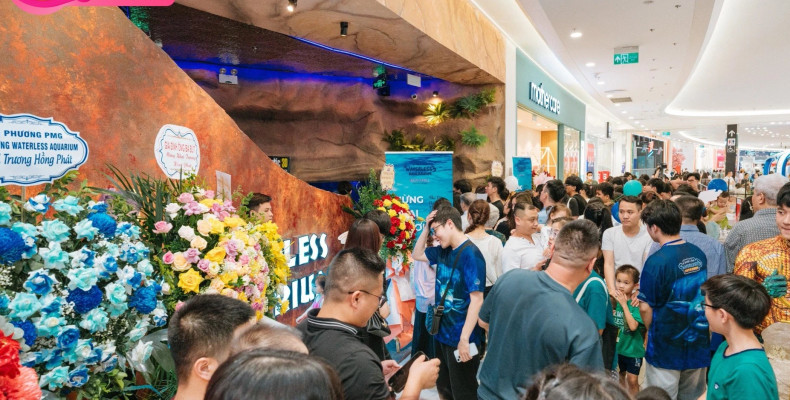 河东永旺梦乐城挤满顾客。 河东永旺梦乐城挤满顾客。