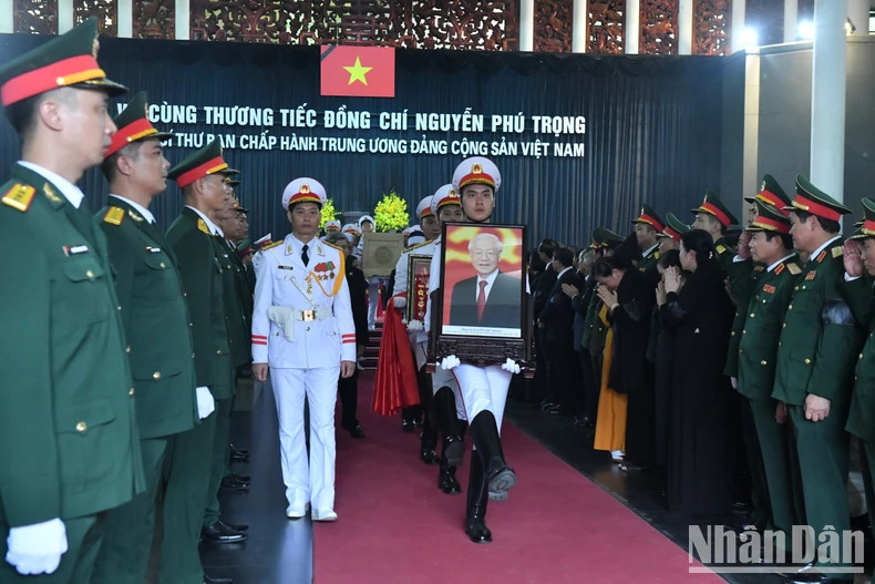 阮富仲总书记遗像。