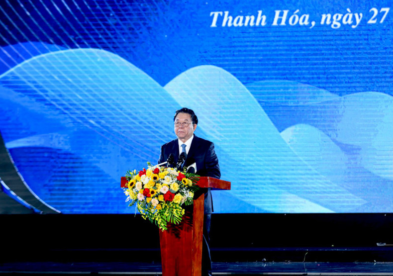 越共中央政治局委员、中央书记处书记、中央宣教部部长阮重义在活动上发言。 越共中央政治局委员、中央书记处书记、中央宣教部部长阮重义在活动上发言。