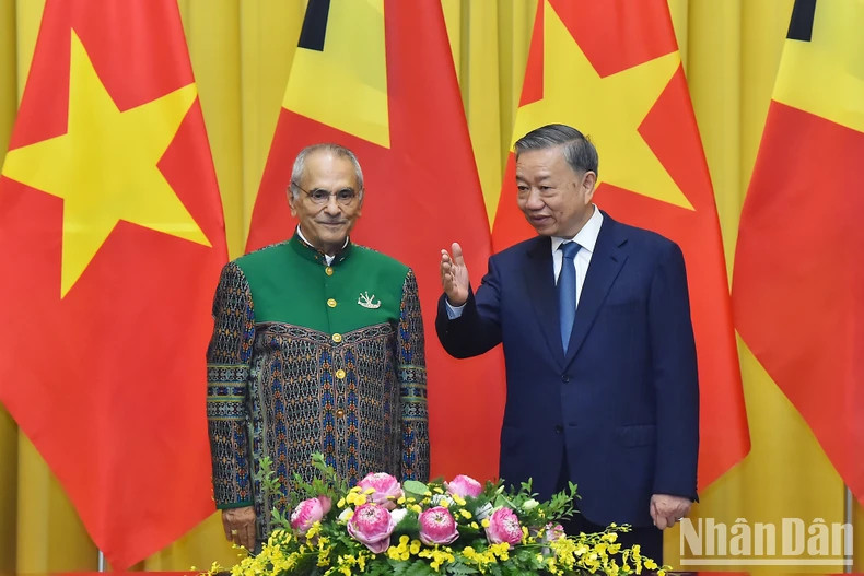 越南国家主席苏林与东帝汶总统若泽·拉莫斯·奥尔塔。 越南国家主席苏林与东帝汶总统若泽·拉莫斯·奥尔塔。