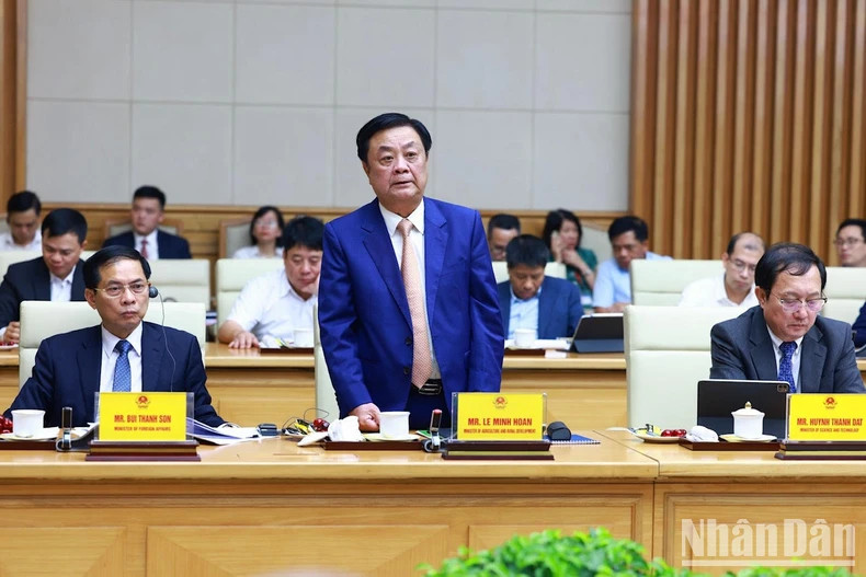 越南农业与农村发展部部长黎明欢在会上发表讲话。 越南农业与农村发展部部长黎明欢在会上发表讲话。