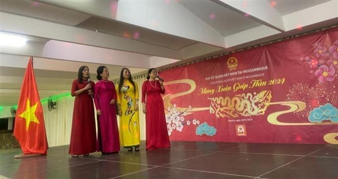 2024年迎新春活动上的一个文艺演出节目。 2024年迎新春活动上的一个文艺演出节目。