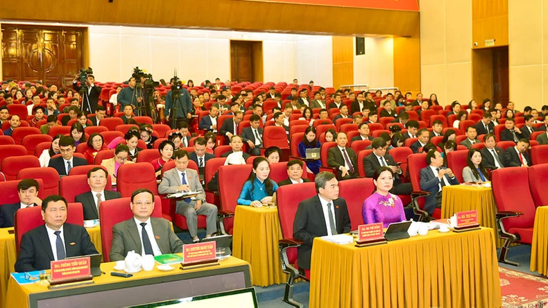 与会代表。 与会代表。