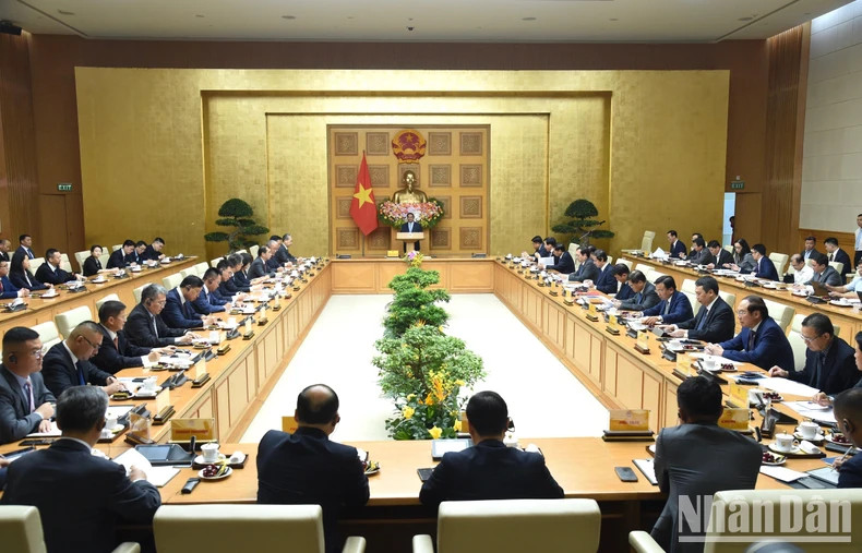 座谈会场景。 座谈会场景。