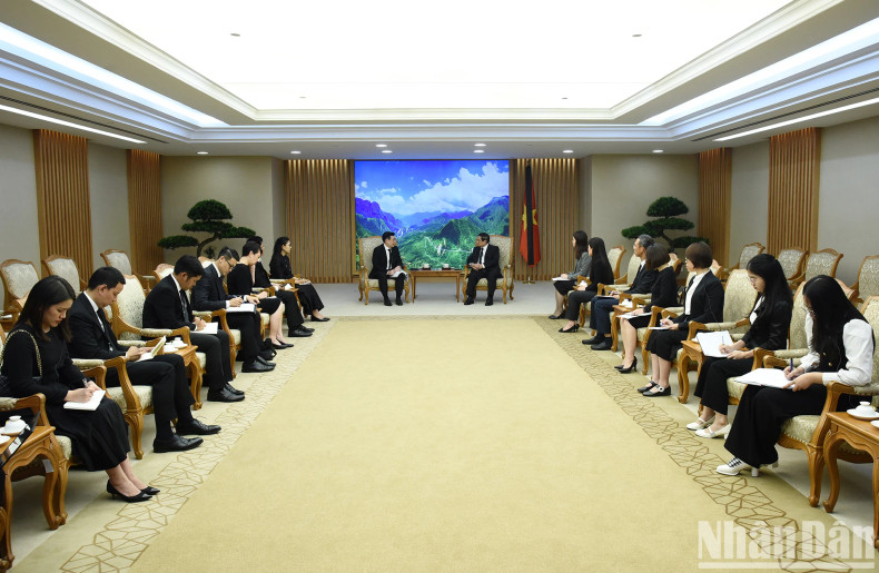 接见场景。 接见场景。