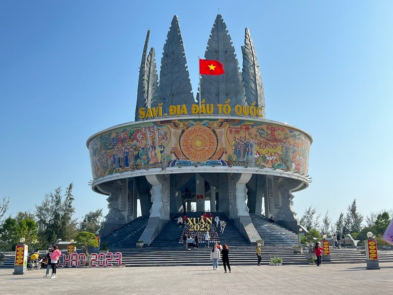 沙伟文化旅游景点在新春期间吸引许多游客前来参观打卡。 沙伟文化旅游景点在新春期间吸引许多游客前来参观打卡。