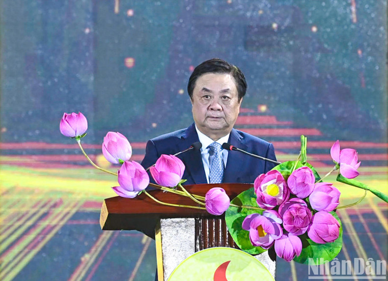 越南农业与农村发展部部长黎明欢在开幕仪式上发表讲话。 越南农业与农村发展部部长黎明欢在开幕仪式上发表讲话。