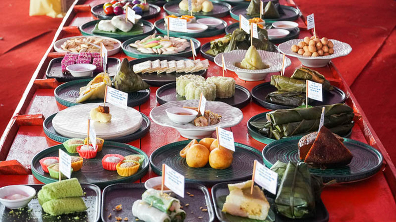 越南创造最多大米和糯米糕饼制作纪录。