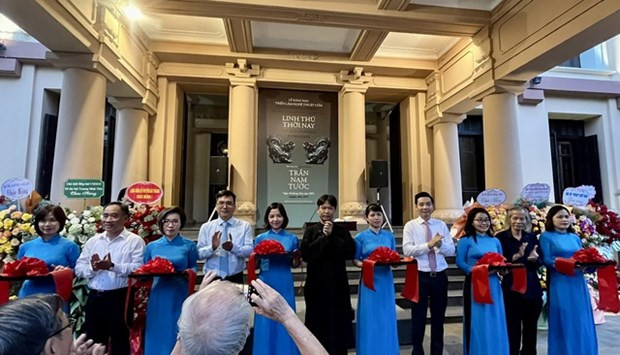 现代吉祥物展开幕剪彩仪式。