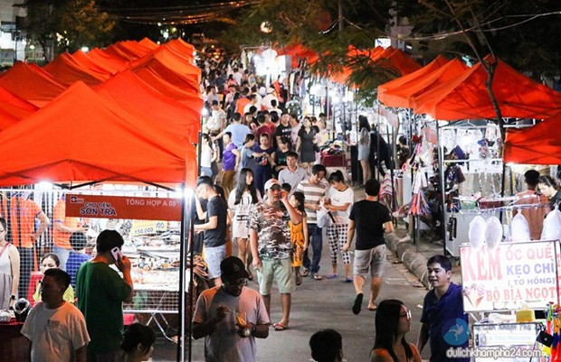 岘港山茶夜市。 岘港山茶夜市。