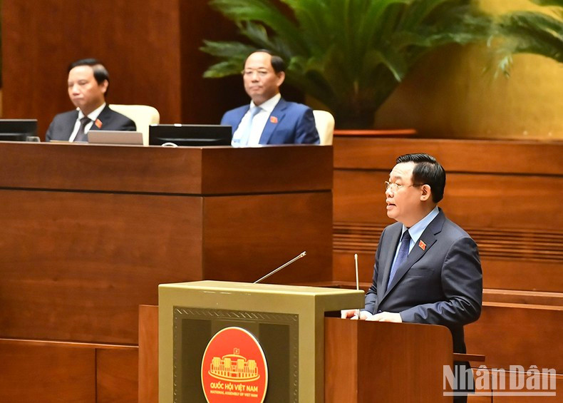 国会主席王廷惠在发表总结性讲话时高度评价质询和回答质询活动的建设性和责任性。 国会主席王廷惠在发表总结性讲话时高度评价质询和回答质询活动的建设性和责任性。