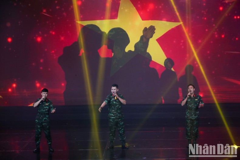 精彩艺术节目。 精彩艺术节目。