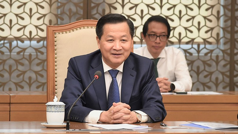 越南政府副总理黎明慨发表讲话。