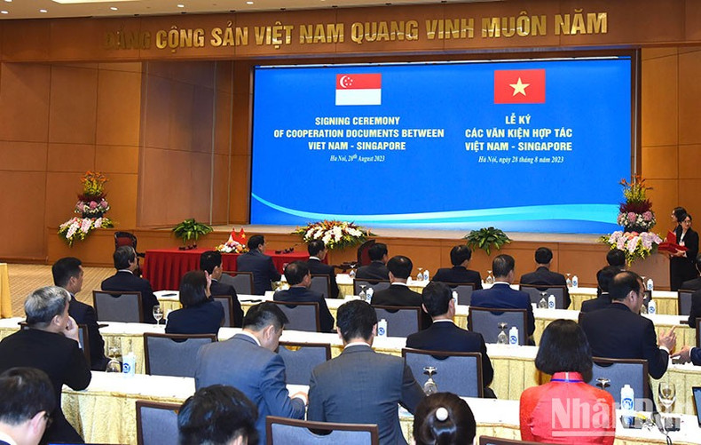 签字仪式场景。 签字仪式场景。