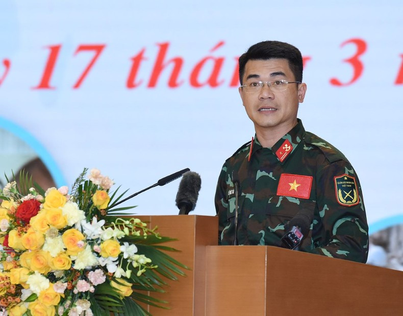 黎德才少校发言。