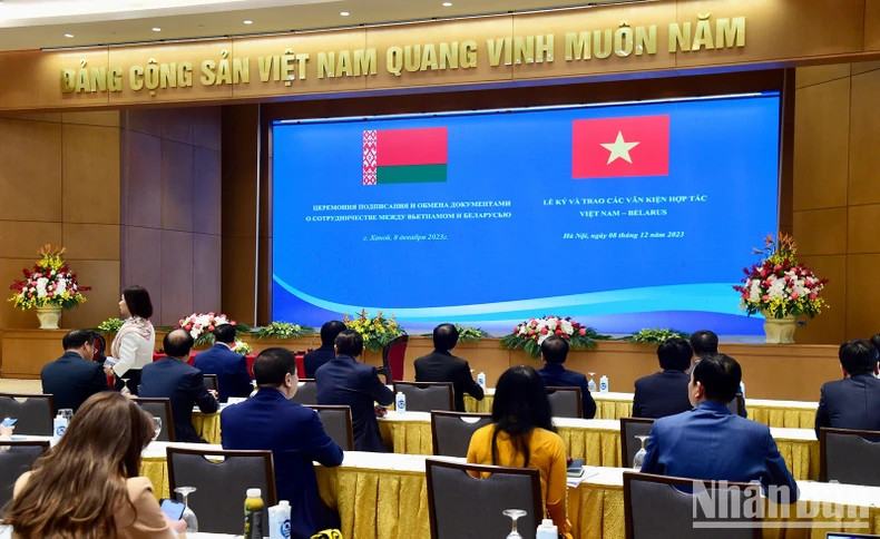 签字仪式场景。 签字仪式场景。