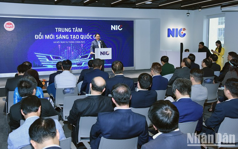 范明正总理希望越南国家创新创新中心“汇聚智慧,传播越南创新成果”。 范明正总理希望越南国家创新创新中心“汇聚智慧,传播越南创新成果”。