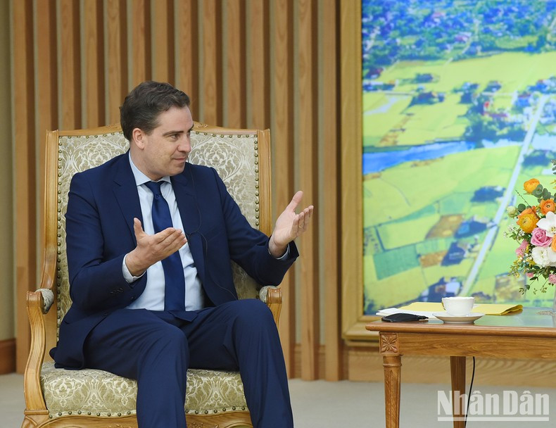 法国外交与欧洲事务部负责对外贸易的部长奥利维尔·贝希特发表讲话。 法国外交与欧洲事务部负责对外贸易的部长奥利维尔·贝希特发表讲话。