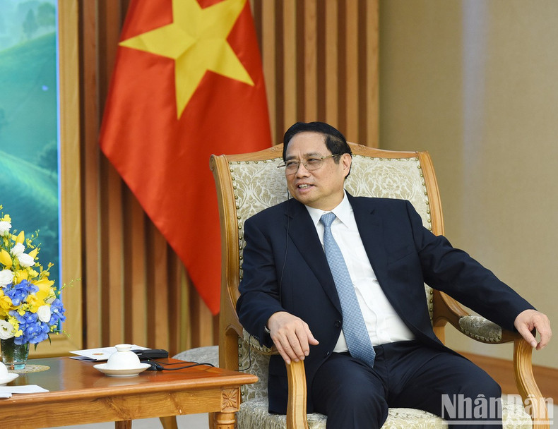越南政府总理范明正在会见中发表讲话。 越南政府总理范明正在会见中发表讲话。