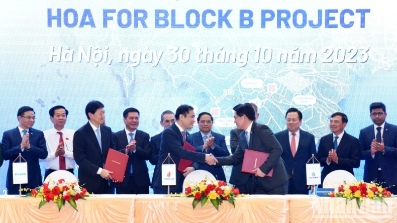 B区块合作备忘录签字仪式。 B区块合作备忘录签字仪式。