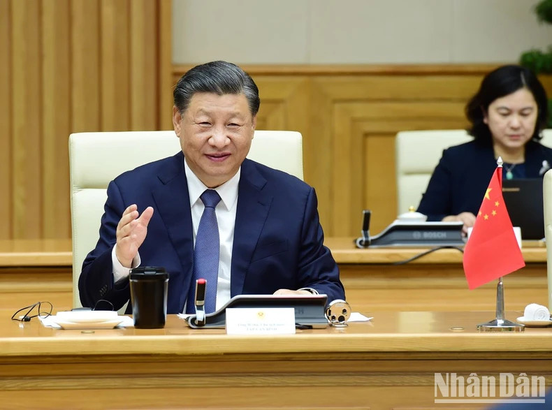 中共中央总书记、中国国家主席习近平在会见中发表讲话。 中共中央总书记、中国国家主席习近平在会见中发表讲话。