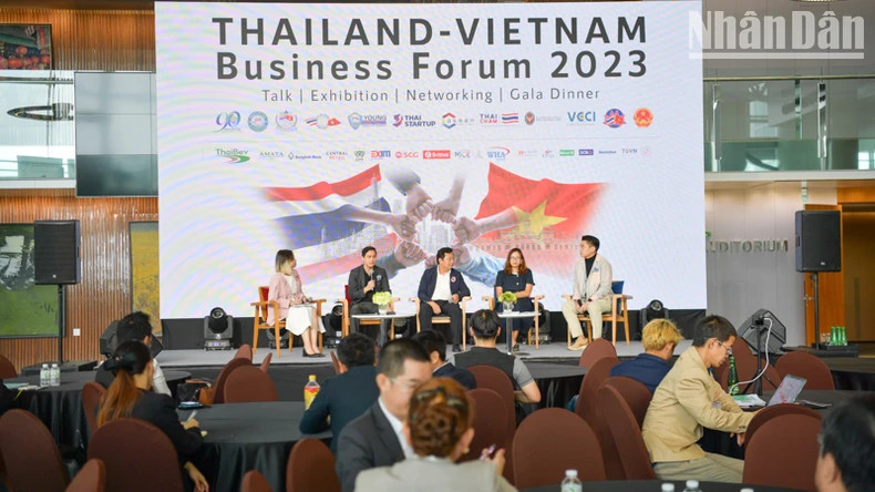 越泰企业论坛8月15日在泰国曼谷举行。(图片来源:丁长 摄) 越泰企业论坛8月15日在泰国曼谷举行。(图片来源:丁长 摄)